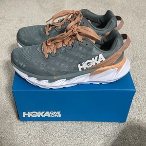 Hoka One One Women’s Elevon Shoe